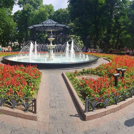 Vip Apartment In The Very Center Of Odessa With Sea View Екстериор снимка
